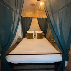 Love room or et rouge