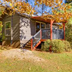 Cozy Cabin 8 Mi to Tryon Intl Equestrian Center