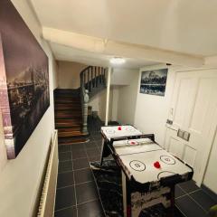 City Centre Apartments, 4 Beds, Sleeps 6, Prime Location