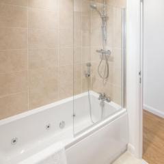 Caddys Corner Lodges