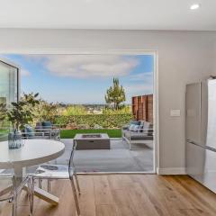 Designer Canyon House in La Jolla