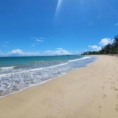 Ocean Motion Rental Casa en la playa con piscina cerca Yunque y VSjuan
