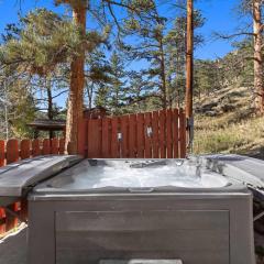 Cabin 6- Private Hot Tub 5 Min to RMNP