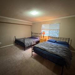 North Delta Guest House Near Scott Rd, Transit, Airport 20 Min, Free Parking