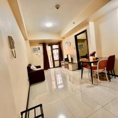 Levi & Moon Relax and Chill