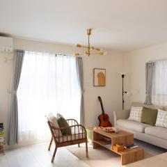 鎌倉 江ノ島 新築貸切一戸建て全館浄水システム完備 海近く 江ノ島が見える 露天テラス 無料駐車2台付