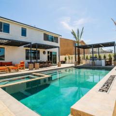 Stylish Home w Pool Firepit Scenic Outdoor Living Casa Mirage by AvantStay
