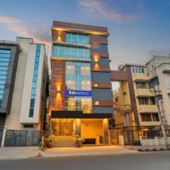 Via Royal Regalia Inn