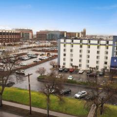 Days Hotel by Wyndham University Ave SE