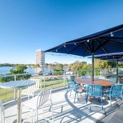 The Sebel Twin Towns