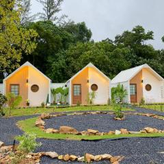 Chamin Longbeach Resort