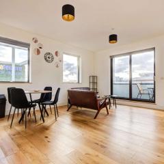 Wembley 2BR Apartment with free parking