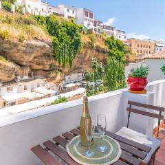Bajo la Roca Setenil de las Bodegas by Ruralidays