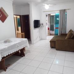 Apto Praia Ingleses e Santinho, super bem localizado