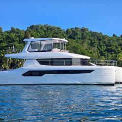 Chiriqui catamaran lodging