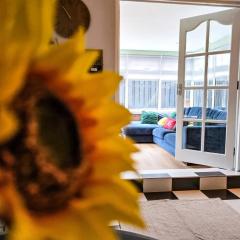 The Big Belfast House Modern 6 Bedroom Townhouse in the Gaeltacht Quarter