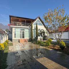 Luxury Aframe near Gabaland