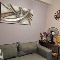 Cozy Makati Hideaway Walk to Malls