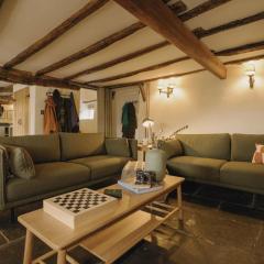 Stylish Country Cottage Nr Ambleside by LetMeStay