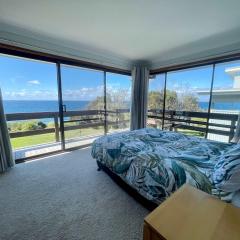 Stunning Clifftop Location - gorgeous ocean views