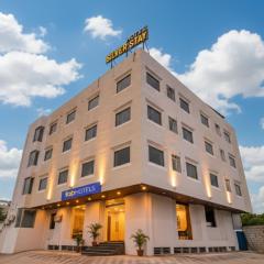 FabHotel Cozzy Stay - Indus land hospital , landscape park & morden school , D- mart