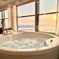 Luxury 3 Bedrooms Nile View Retreat with Private Jacuzzi