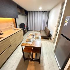 Air conditioning Beautiful downtown apartment