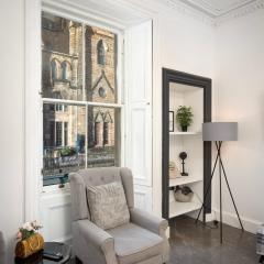 2Bedroom apartment by the castle