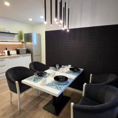 Nico's Central Residence