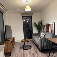 Modern 2BR in M5, Man United Stadium, and MediaCity