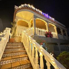 Holibai, Serenidade, Escapada navideña de lujo frente al mar con spa privado y cerca de las mágicas luces de Vigo
