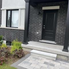 Modern 1BR Suite close to Toronto Airport