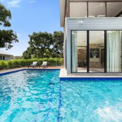 5BDR Ultimate Family Retreat Pool Toys Galore