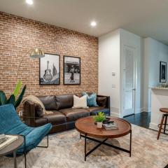Lofts at 30th - Urban Lodge - 6 Mins to Broadway
