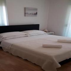 Apartments Mlikota - Two Bedroom Apt with Terrace