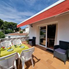 Casa espaciosa cerca de la playa en L'Escala con terraza - HISP-236-179