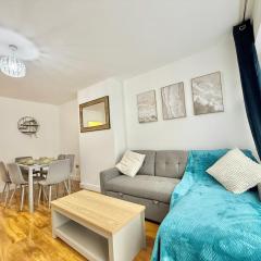 Zone 1-2 Central London Serviced Home for Extended Stays