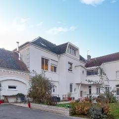 Awesome Home In Huby Saint Leu With Wifi