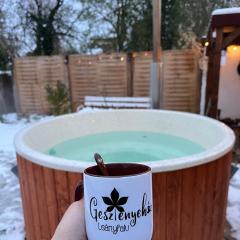 Gesztenyeház vendégház a Dunakanyarban fürdődézsával