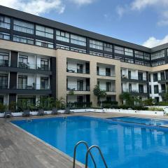 Peravi Suites At Embassy Gardens