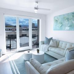 Deluxe 1BR 1BA Stunning Amenities-Pool, Htub, Gym