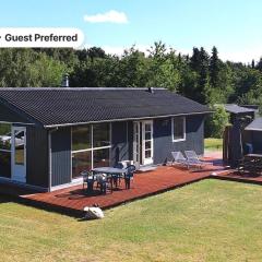 6 person holiday home in Nibe-By Traum