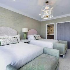 Luxury Three-Bedroom Oceanfront Unit With Expansive Terrace