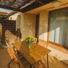 Mini-villa en pierre avec vue nature