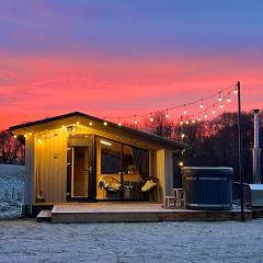 Privatus romantiškas namelis dviems prie vandens Šilalės rajone