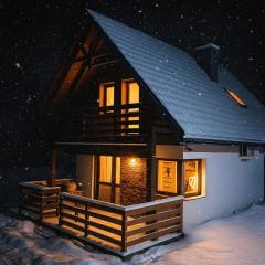 BIESZCZADZKI RAJ Komfortowe domy z kominkami i Sauną na obiekcie