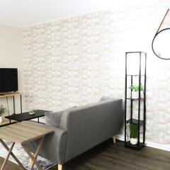 Bright 1BR Near UT 10 Min Downtown