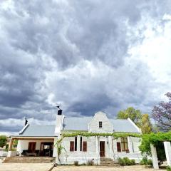 Karoo Farm Homestead Stay near Beaufort-Wes at Tamboershoek