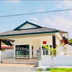 Taiping Nest Homestay 3BR, 7Pax, WiFi, Private Parking, Comfy