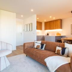 Stylish 2BR in Leça with AC by LovelyStay
